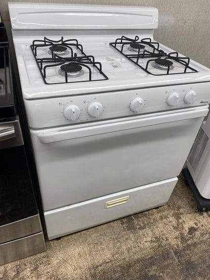 ITEM #ER60C Amana  white gas range 4 burner 30 inch *more pictures soon