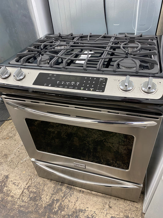 ITEM #GR53  Frigidaire   Stainless steel gas range slide in 4 burner 30 in