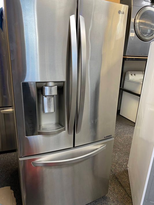Item: #RF491 LG French door refrigerator stainless steel w/water ice dispense 33”