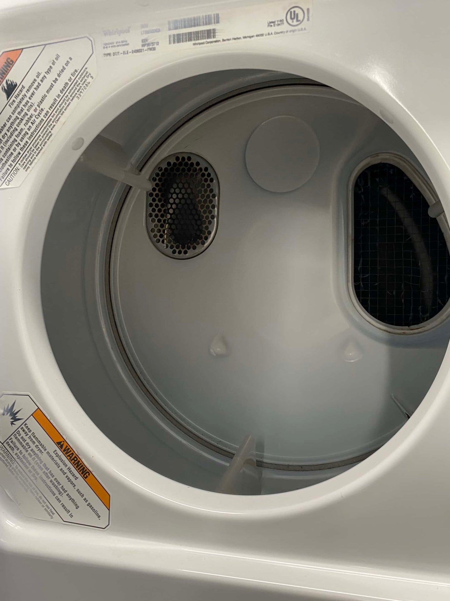 ITEM #LC33  kenmore heavy duty this stackable unit 24 inch washer & electric dryer 220 volt or 120vlt