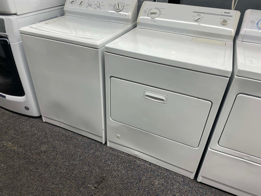 Item: #W448 Kenmore  top load washer and gas dryer set side x side 29”